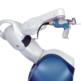 Mako Robot remplacement partiel de genou